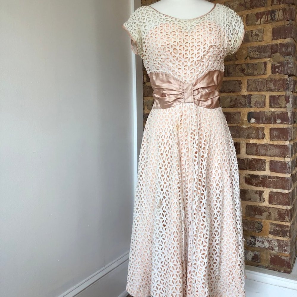 Vintage 1950s Blush Layered Eyelet Party Dress